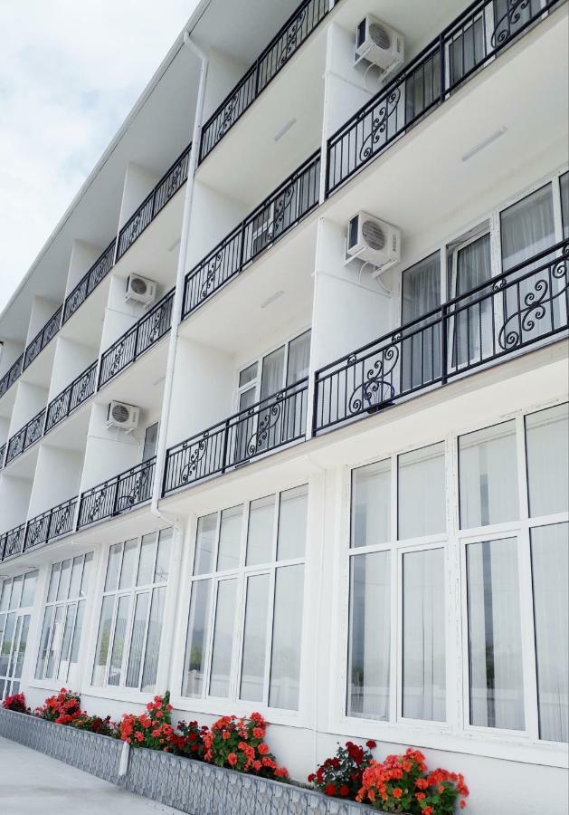 Sariya Hotel Kheivani Extérieur photo